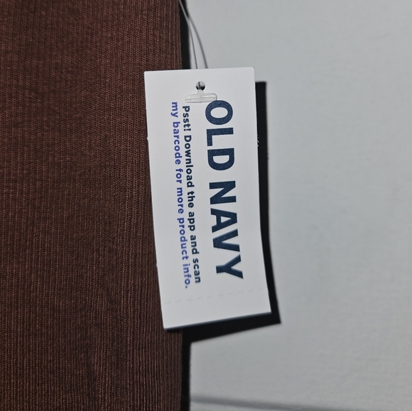 NWT Fitted Halter Rib-Knit Midi Dress in Root Beer - Picture 8 of 9